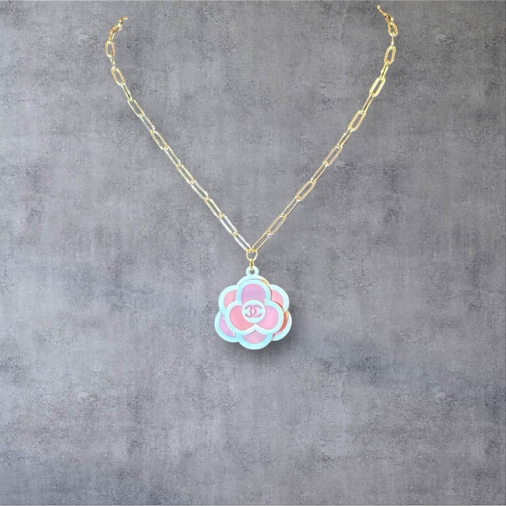 Upcycled Pink and White Flower Pendant - Picture 2 of 3